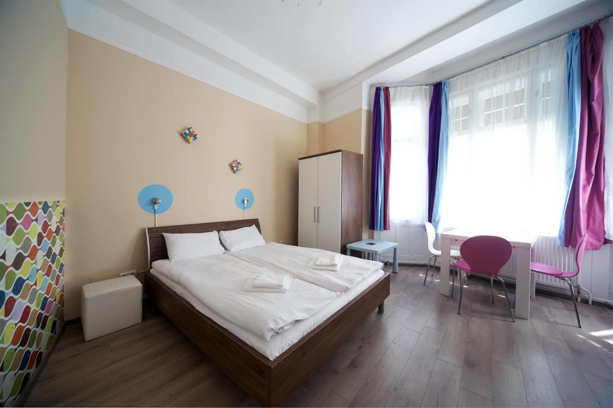 Apartmanhotel Amber Terrace Downtown 3*